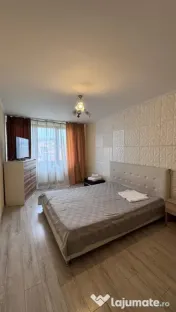 Apartament 3 cam de închiriat, cart. Rogerius 