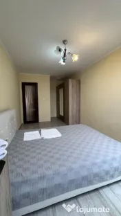 Apartament 3 cam de închiriat, cart. Rogerius 