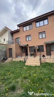 Apartament 3 cam de închiriat, cart. Rogerius 