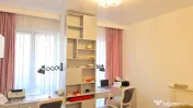 Vand apartament 4 camere deosebit in Deva, zona bld. Decebal, et. 1 