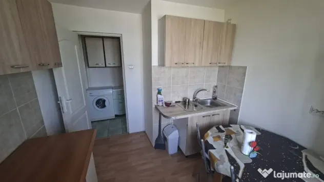 Vânzare ap 2 camere - Cf 3 - Vest – str. Înfrățirii - Gatata de mutat