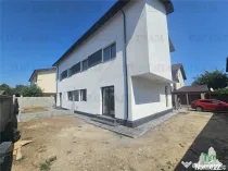 Vila cuplata 4 camere mansarda in Rosu