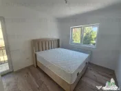 Vila cuplata 4 camere mansarda in Rosu 