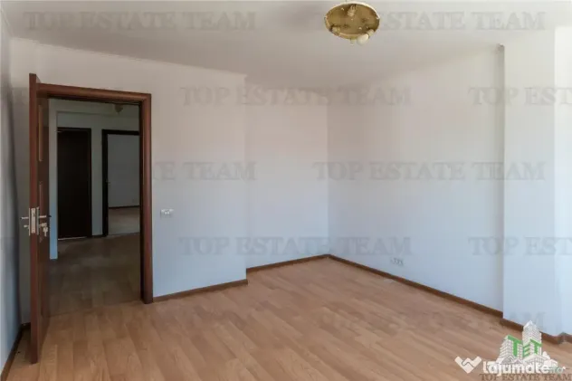 Vila 9 camere ideala pentru firme/cazare muncitori langa Lac
