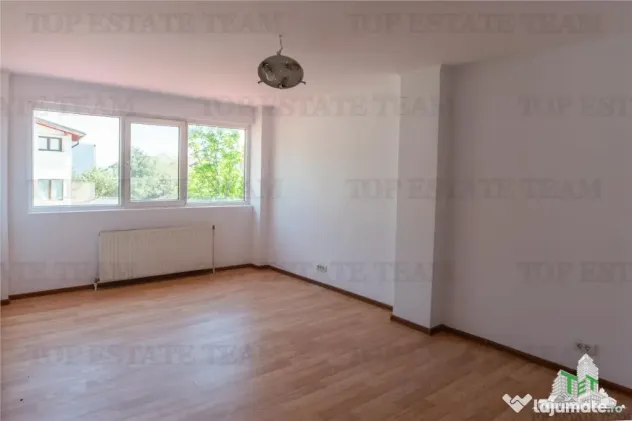 Vila 9 camere ideala pentru firme/cazare muncitori langa Lac