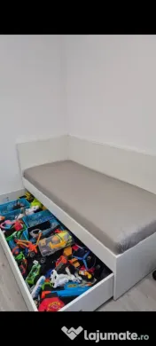 Pat cu spatiu de depozitare 