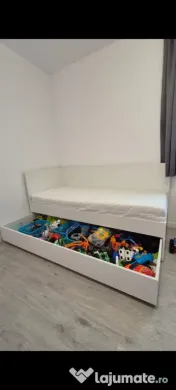 Pat cu spatiu de depozitare 
