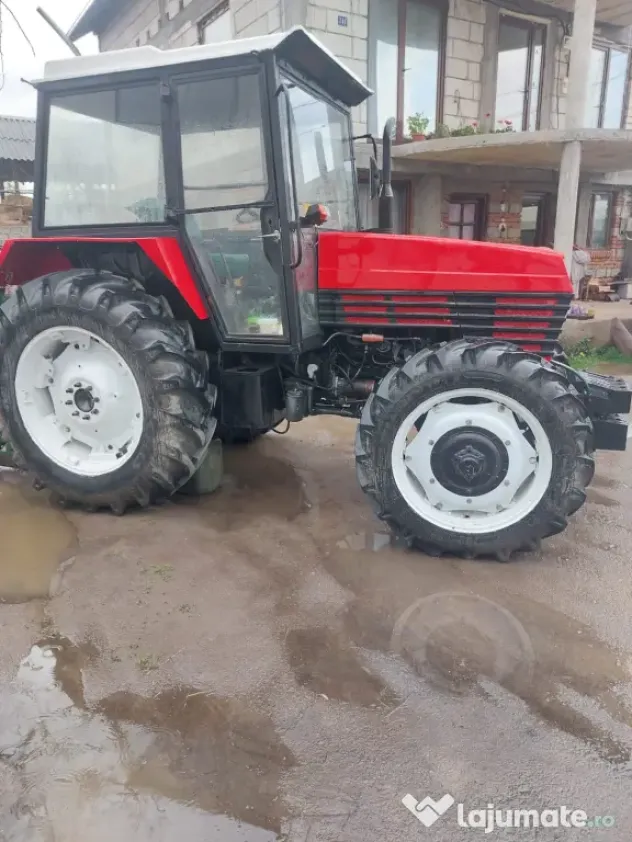 Tractor universal 833DTC 2005