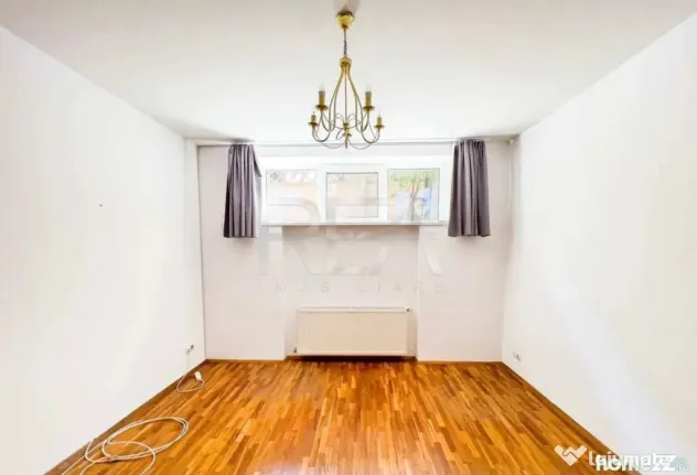 Apartament 5 camere de vanzare demisol Aviatorilor- investit