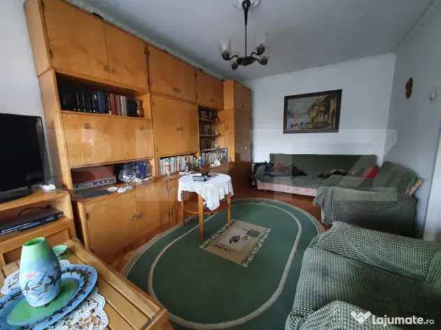 Apartament 4 camere decomandat, 93 mp, zona Ploiesti Sud