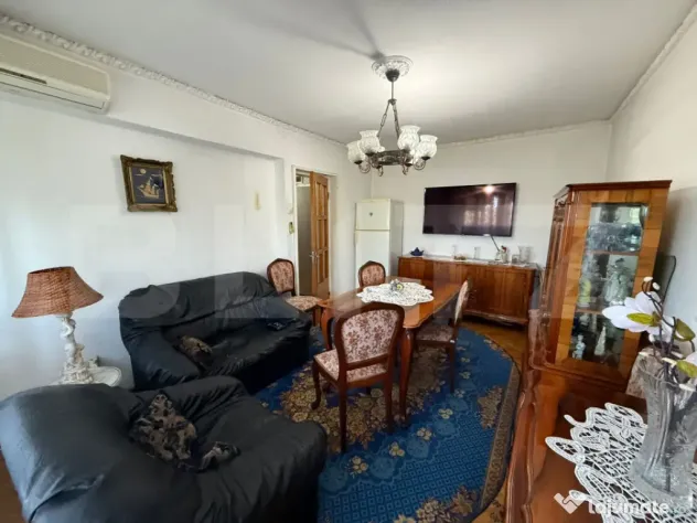 Apartament 4 camere decomandat, 93 mp, zona Ploiesti Sud