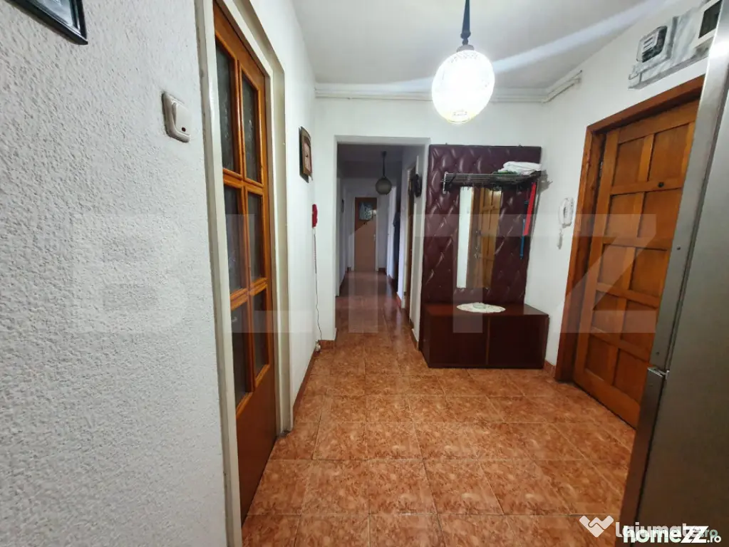Apartament 4 camere decomandat, 93 mp, zona Ploiesti Sud - Ploiesti (Prahova)