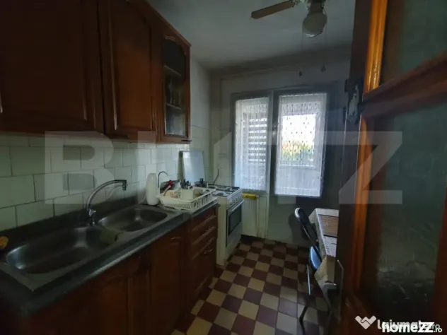 Apartament 4 camere decomandat, 93 mp, zona Ploiesti Sud - Ploiesti (Prahova)