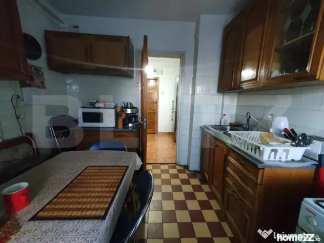Apartament 4 camere decomandat, 93 mp, zona Ploiesti Sud - Ploiesti (Prahova)