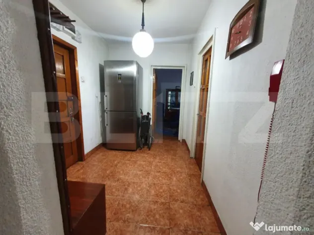Apartament 4 camere decomandat, 93 mp, zona Ploiesti Sud