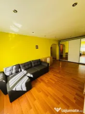 Ap. 3 camere decomandat + boxă, an constructie 1994 