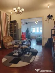 Apartament cu 3 camere de vanzare-Piata Victoriei 