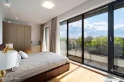 Iancu Nicolae - Vila high-end pe malul lacului, Gradina c...