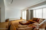 Iancu Nicolae - Vila high-end pe malul lacului, Gradina c...