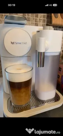 Espressor Nespresso Grand Lattisima Impecabil!