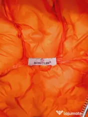 Geacă gluga portocaliu intens MONCLER unisex puf natural mărime 110cm (4-5 ani) 