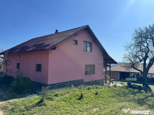 Casa de vanzare, 134 mp, teren 1300 mp, zona Vest - Baia Mare (Maramures)