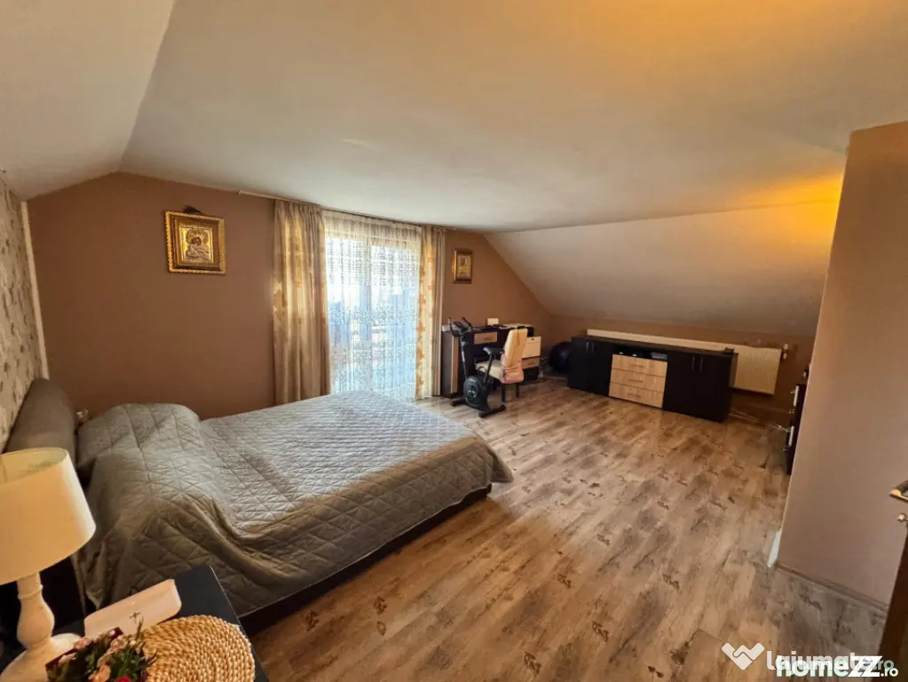 Casa de vanzare, 134 mp, teren 1300 mp, zona Vest - Baia Mare (Maramures)
