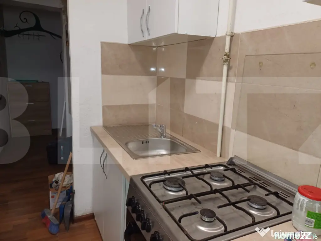 Apartament 3 camere, 50 mp | Închiriat 300 €/lună | Inve - Sfantu Gheorghe (Covasna)