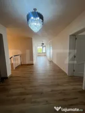 Casa de vanzare, 4 camere, 200 mp, zona centrala - Primaveri 