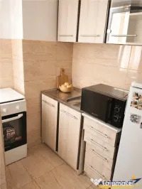 Garsoniera de inchiriat cu balcon, Tractorul, Brasov 