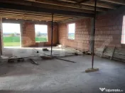 Casa la roșu , 170 mp , strada Principala Botiz-Ciuperceni 