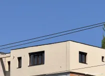 Apartament 3 camere semidecomandat in micro 40 stradal