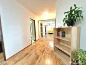 Apartament cu 3 camere, etajul 2, 59 mp, parcare, balcon, zo 