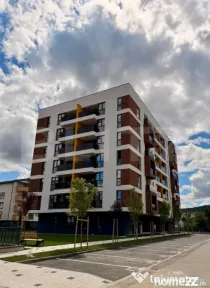 Apartament cu 4 camere, semifinisat, 79 mp utili, 2 bai, par