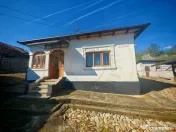 2 Case + teren 3233 mp Darmanești Arges 