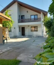 Proprietate unică lângă Arhiescopi Târgoviște – 2 cas 