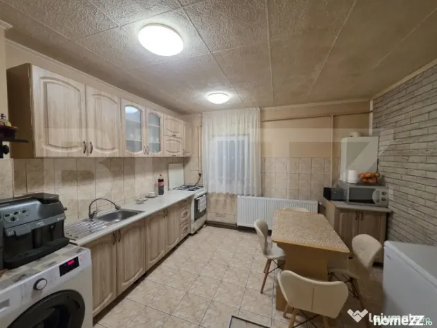 Apartament de vanzare, 55.36 mp, zona Micro 16 - Satu Mare (Satu-Mare)