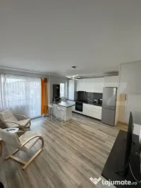 Apartament cu 3 camere, 60 mp, parcare subterana, zona Vivo 