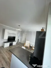 Apartament cu 3 camere, 60 mp, parcare subterana, zona Vivo 