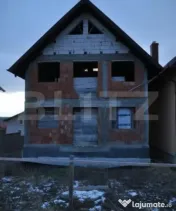 Casa la rosu Burdujeni. 189mp utili, D+P+1, 300mp teren 