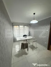 Apartament cu 3 camere, 60 mp, pretabil spatiu comercial, zo 