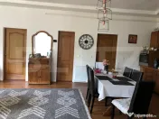 Casă de vânzare – 450 mp teren, zonă centrală și lini 