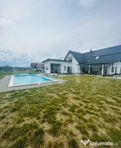 De vanzare 2 case superbe Livezile! 