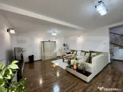 Casă spațioasă, perfectă pentru familie 