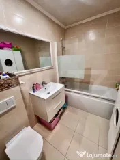 Apartament 2 camere, 56mp, semidecomandat, 2 parcari, zona P 
