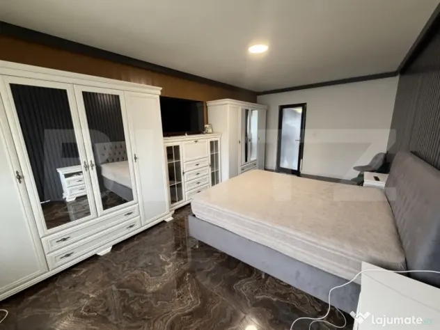 Casa de vanzare in suprafat de 240 mp, cu 1500 mp teren, zon