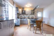 Casă/vilă de vânzare 5 camere, teren 1275 mp, Sărată, B 