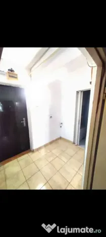 Vand apartament în Ramnicu Valcea