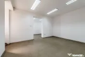Spațiu comercial cu acces stradal, pe b-dul Decebal, ide...