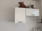 Vânzare mobila bucatarie și aragaz 